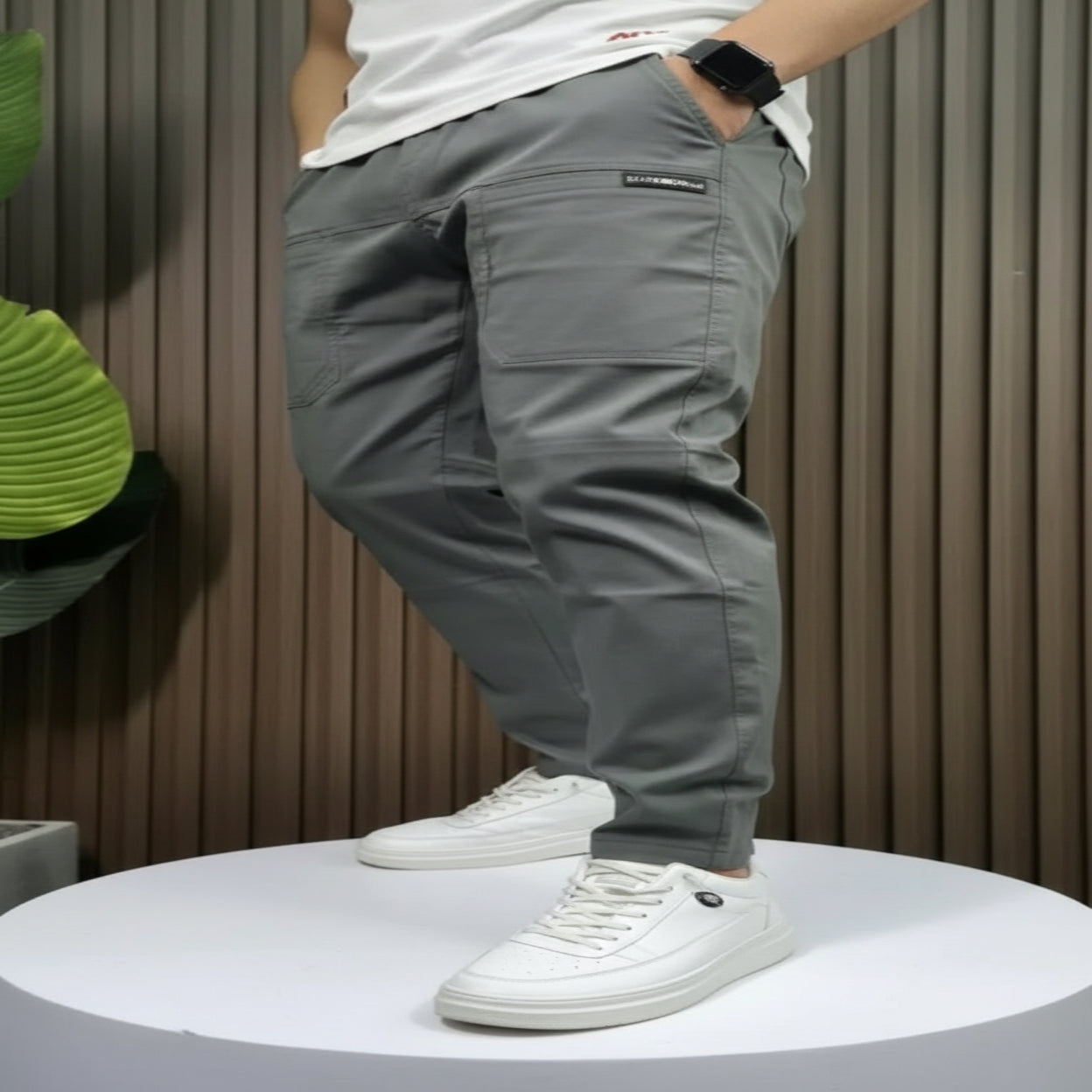 Stretch Cargo Jeans with Six Pockets and Elastane Blend, Slim Fit
