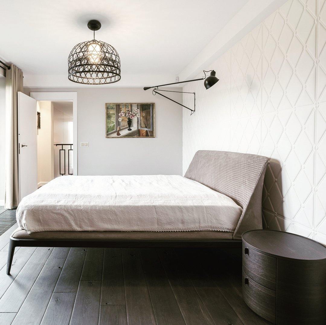 Adjustable Wall Lamp with Extended Arm and Cast Iron Counterweight, Hardwired