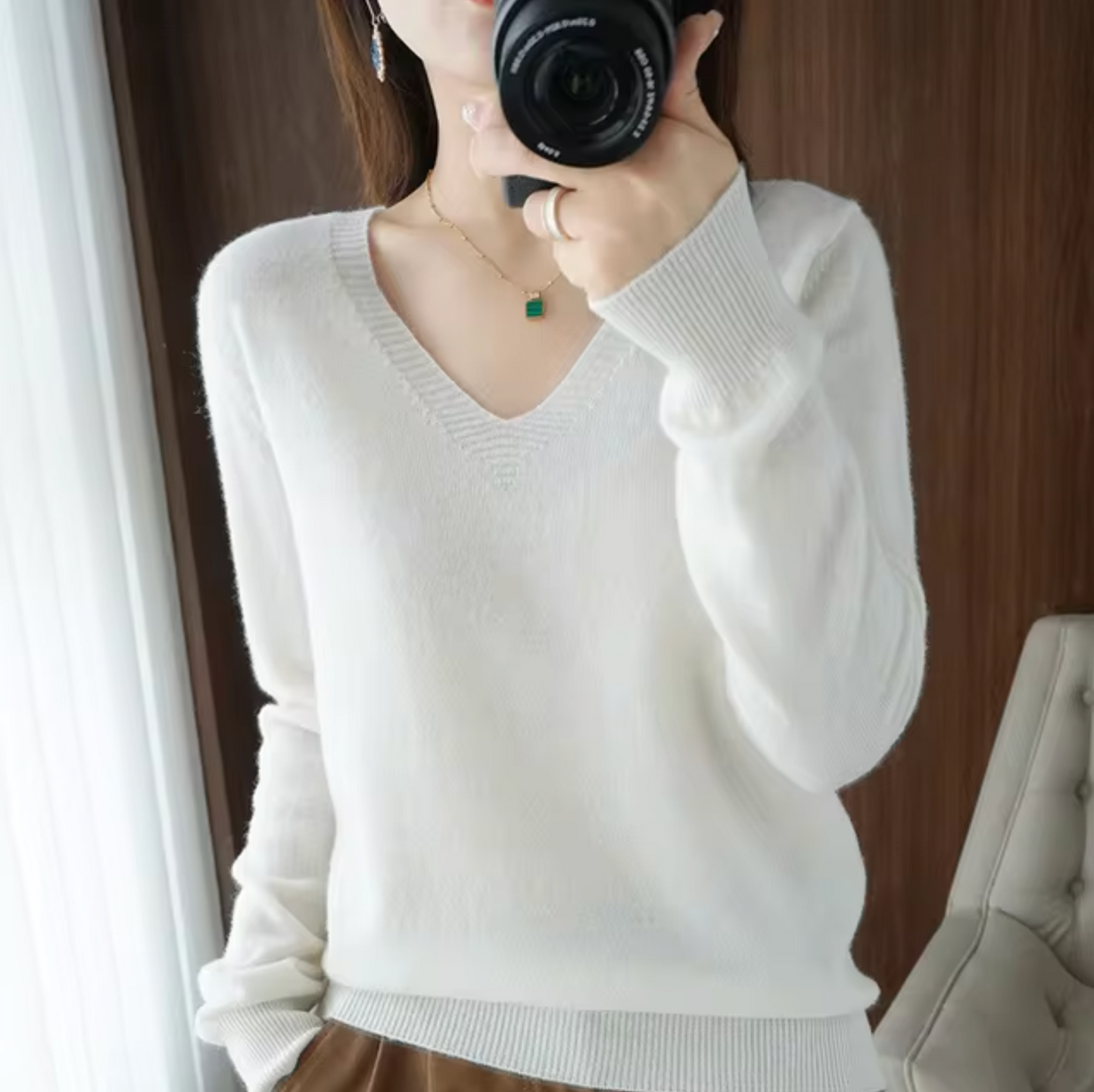 Elyra Cashmere V Neck Sweater