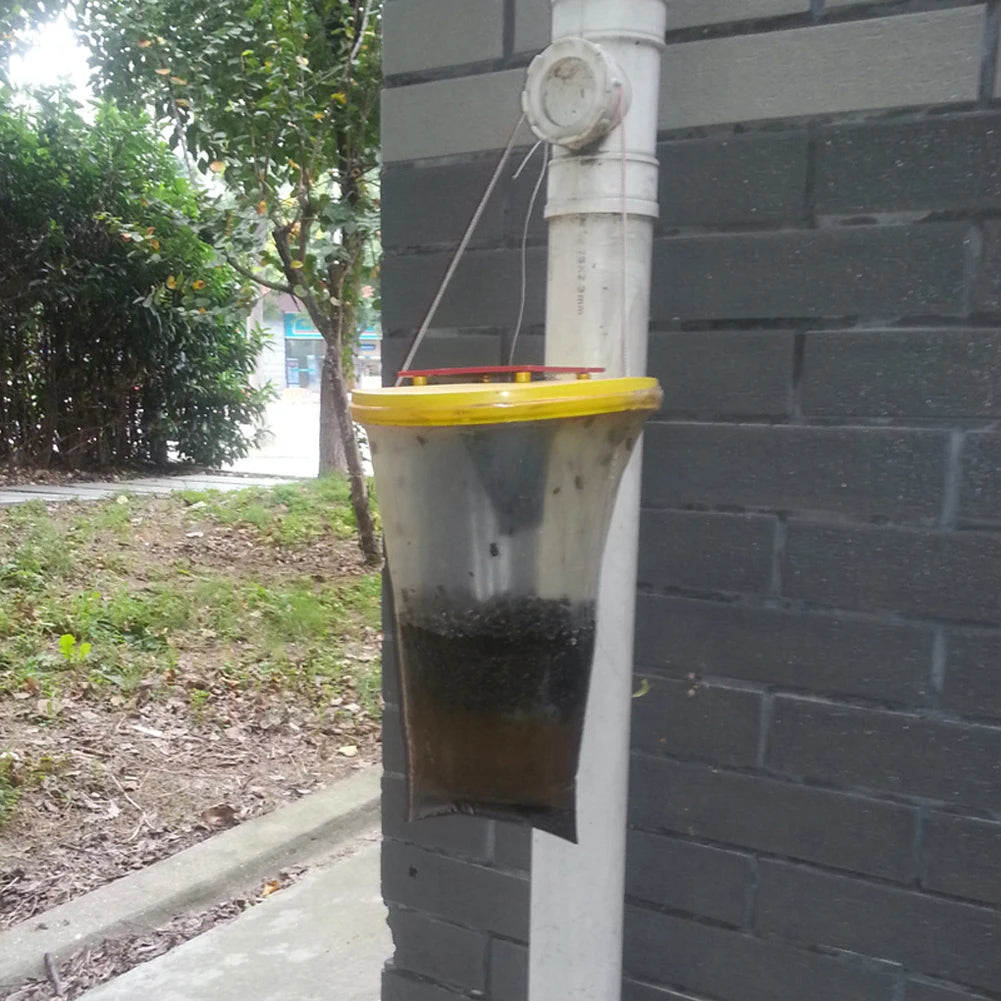 Water Activated Fly Trap Bag with Hanging Cap and Natural Fly Bait