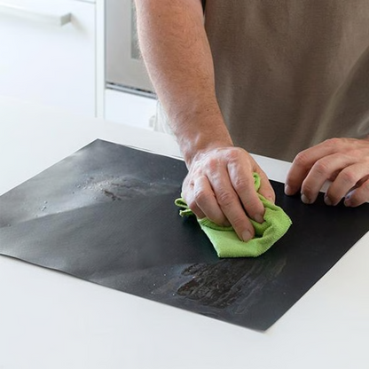 Reusable Grill Mat with Coated Fiberglass Surface for BBQ and Outdoor Use