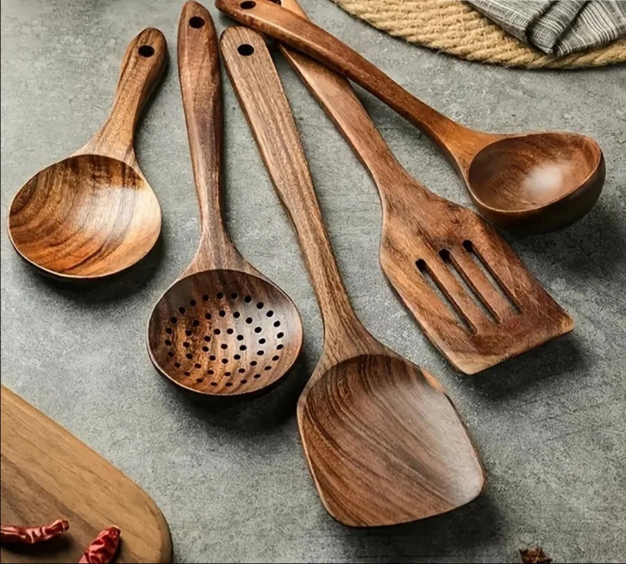 Teak Wood Kitchen Utensil Set with Smooth Edges for Nonstick Pans