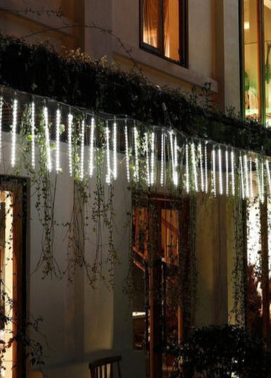Cascading LED Icicle Lights with 8 Tubes and Dripping Effect, 4 Color Options