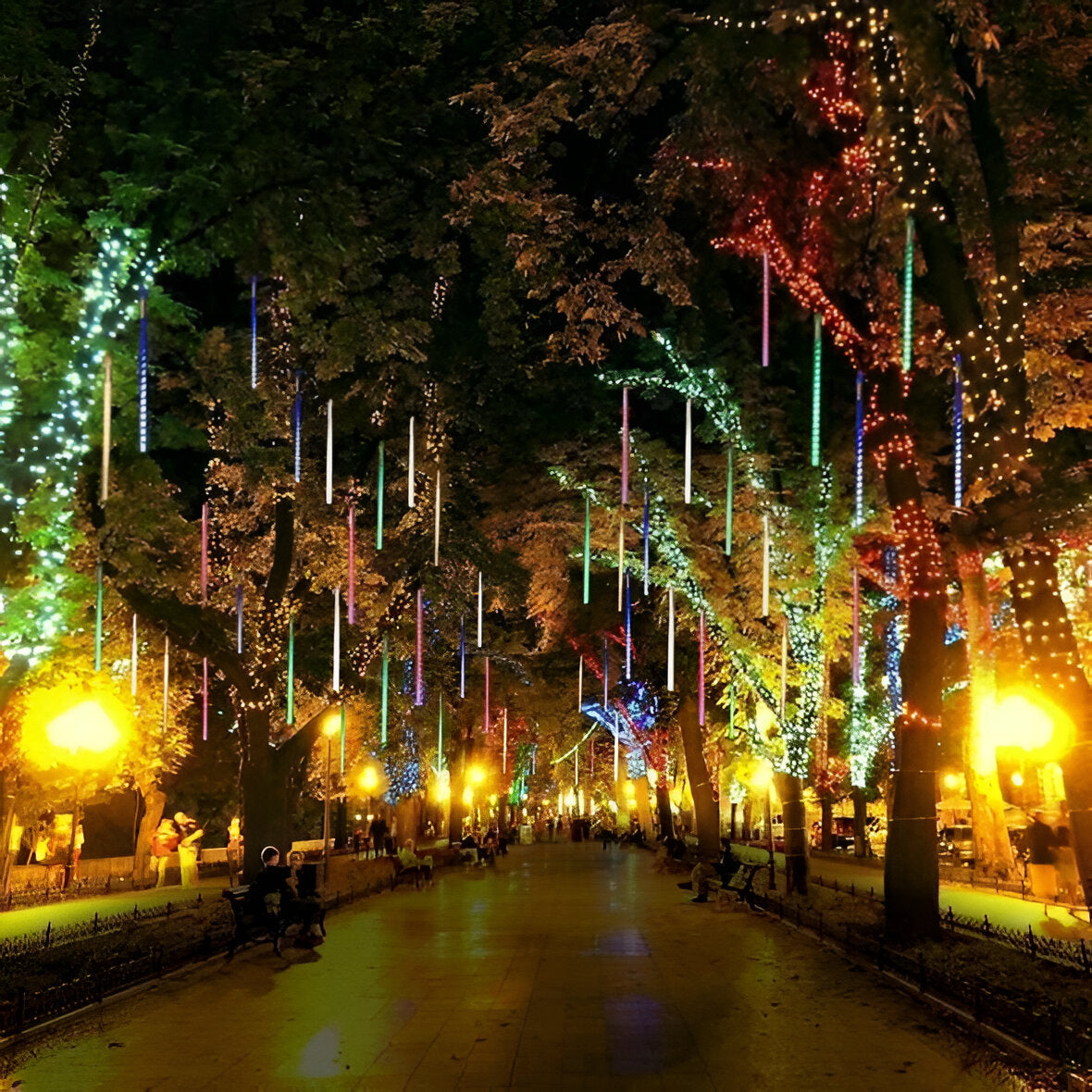 LED Meteor Shower Garland with Sequential Cascade Effect, 8 Strands 30cm