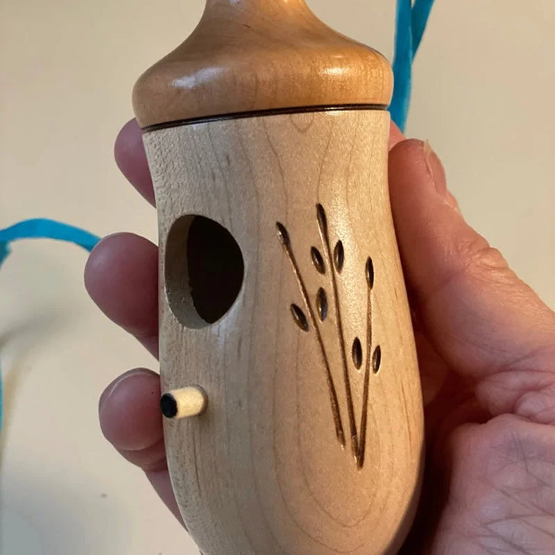 Hummingbird Nesting House with Hanging Loop and Wood Grain Finish, 3.1x3.1x5.9in