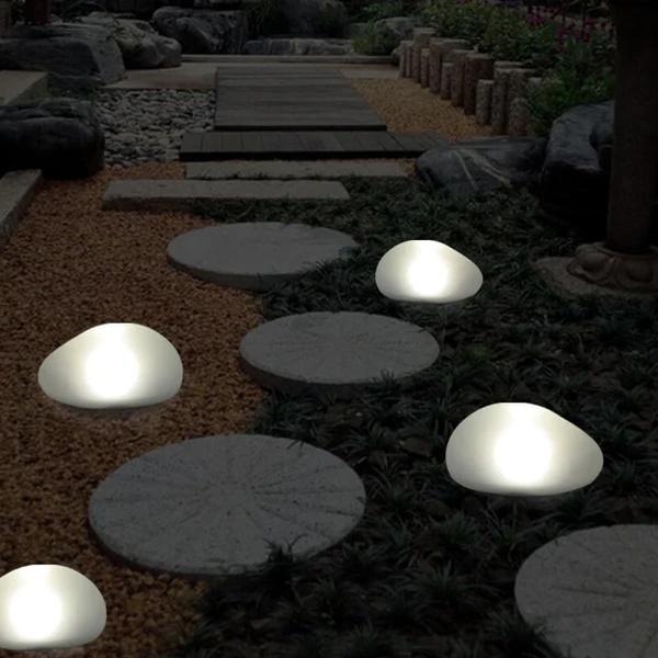 Solar Landscape Light with 50 Lumen LED and Sandblasted Glass Shade