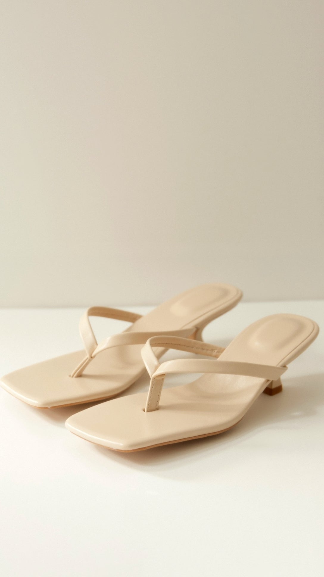 Jessica Thong Kitten Heel Sandaler