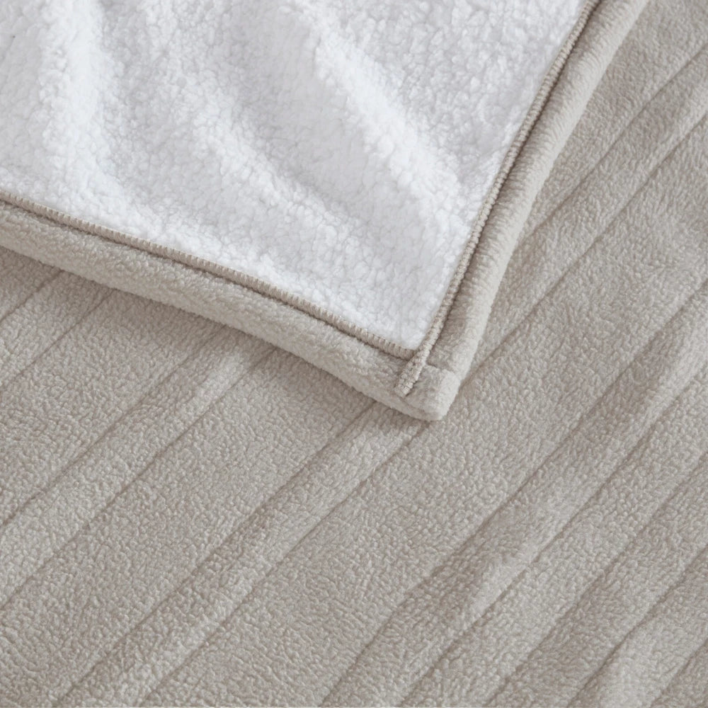 Clauna - Heated Throw Blanket