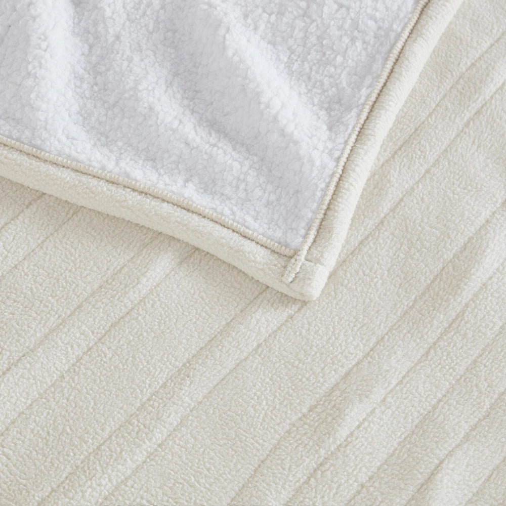 Clauna - Heated Throw Blanket