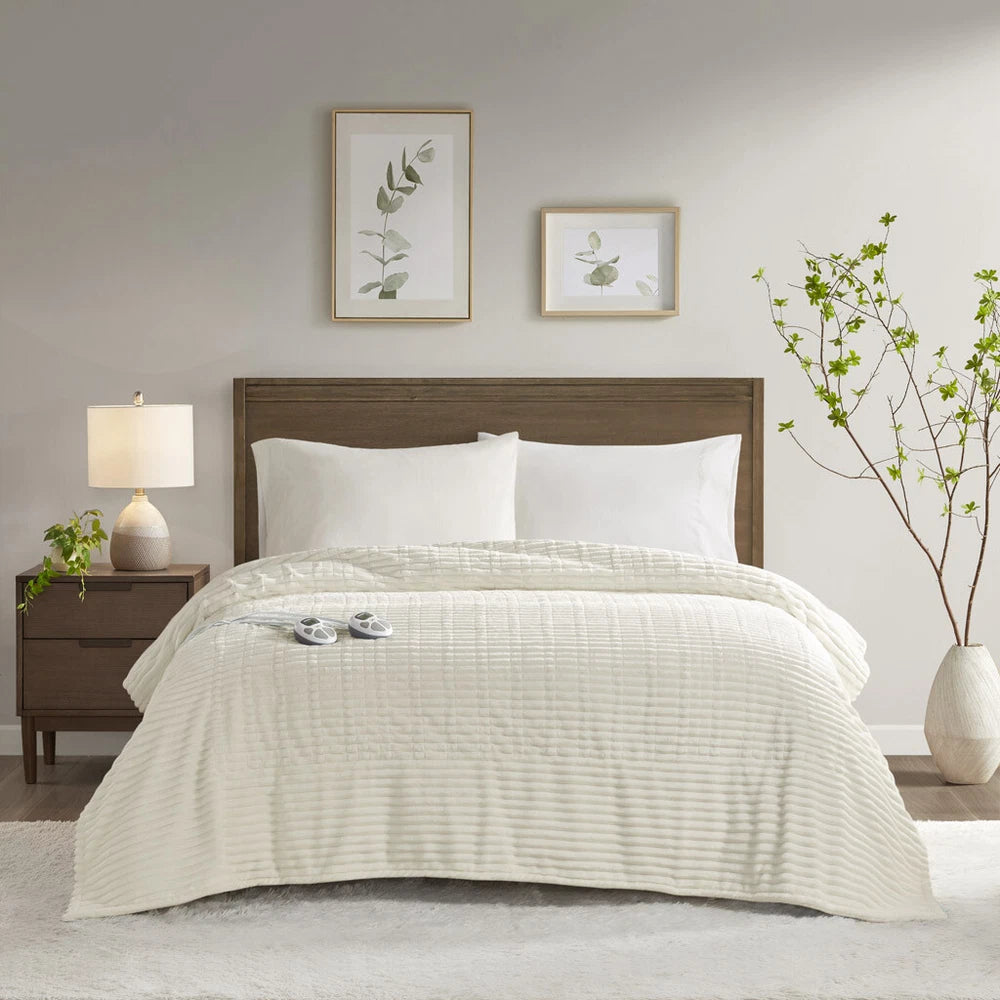 Luxuriously Soft Plush Electric Blanket - Fast Heating with Cozy Cover