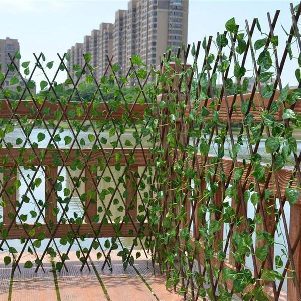 Expandable Privacy Screen with Artificial Plants and Willow Wood Frame
